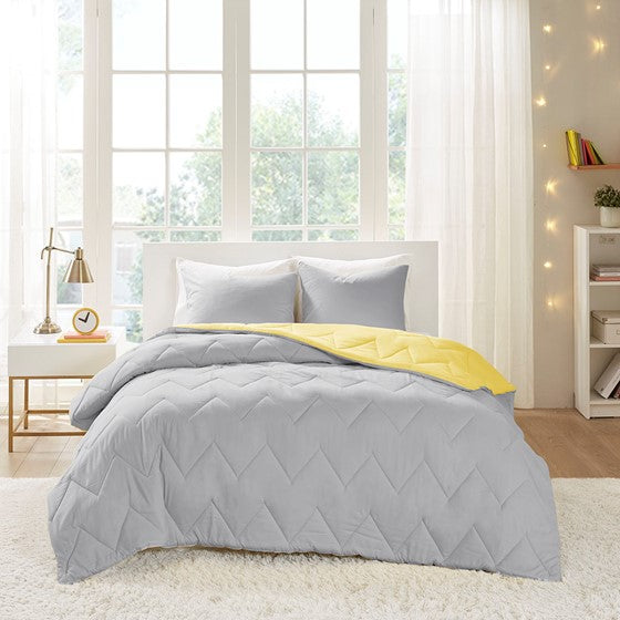 Trixie Reversible Comforter Mini Set