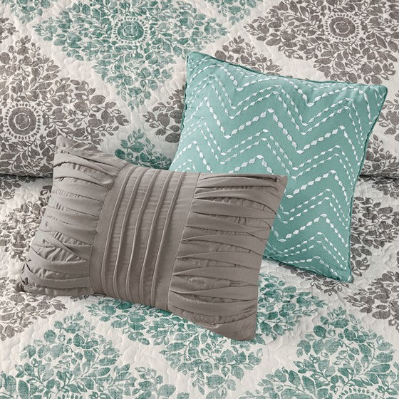 Claire 6 Piece Printed Quilt Set with Throw Pillows