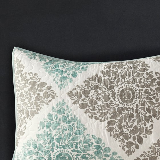 Claire 6 Piece Printed Quilt Set with Throw Pillows