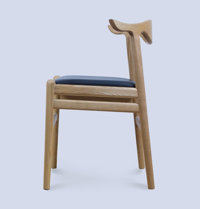 PP505 Cow Horn Chair - Reproduction