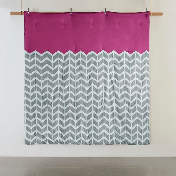 Nadia Comforter Set (Purple)