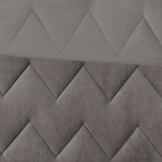 Kai Quilted Reversible Microfiber to Plush Comforter Set (Grey)