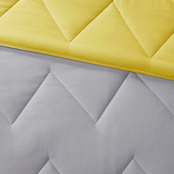 Trixie Reversible Comforter Mini Set