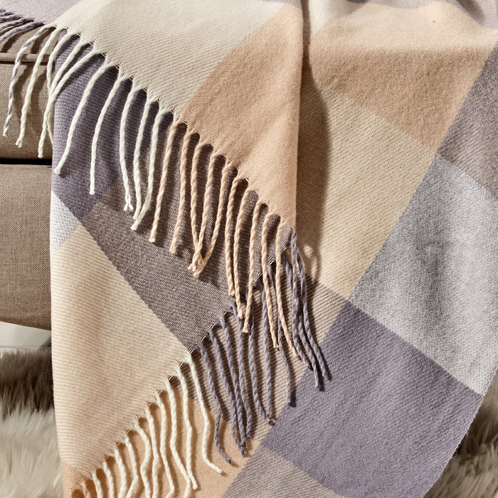 Ultra Soft Acrylic Throw Classic