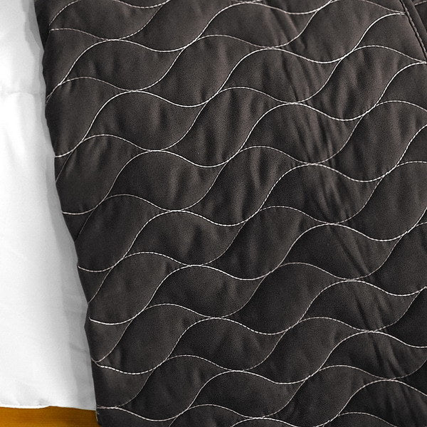 Fatal Attraction 2 Vermicelli-Quilted Patchwork Plaid Quilt Set Twin