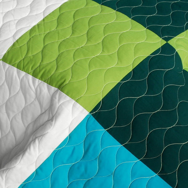 [Summer Creek] 3PC Vermicelli-Quilted Patchwork Quilt Set (Full/Queen Size)