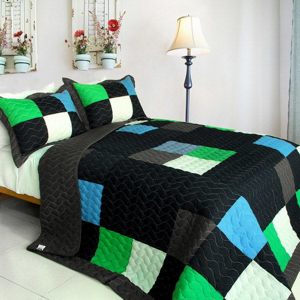 Fatal Attraction 2 Vermicelli-Quilted Patchwork Plaid Quilt Set Twin