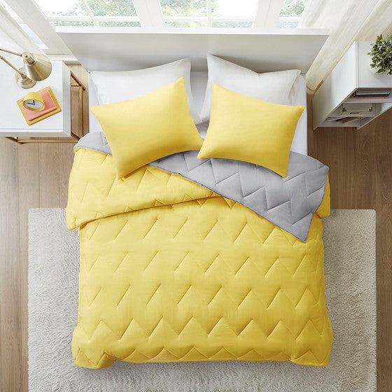 Trixie Reversible Comforter Mini Set